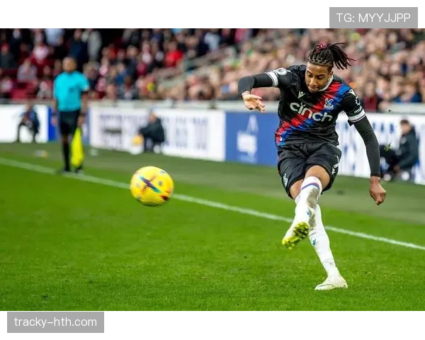 切尔西新赛季剑指英超冠军，雄狮重振荣耀征程