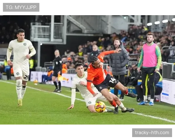 卢顿城迎战英超劲敌，状态回暖剑指强队风采