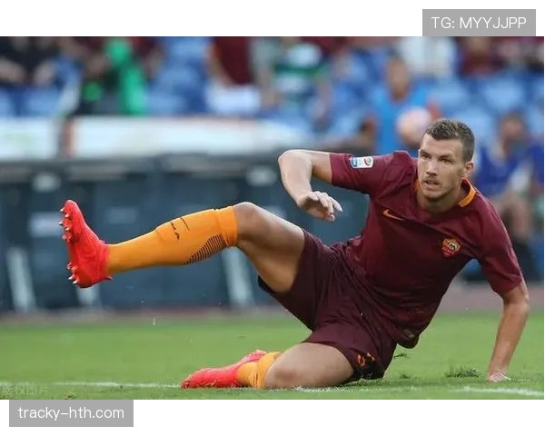 卡马文加与略伦特:多位置属性及战术适配性对比分析 卡马文加与略伦特:多位置属性及战术适配性对比分析